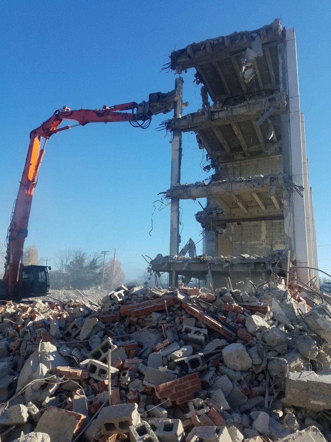 High Reach Demolition - Earth Services, Benton, Illinois